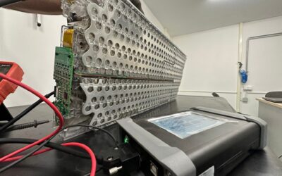 Mérföldkőhöz érkeztünk – Megjavítottuk az első Tesla akkumulátort!